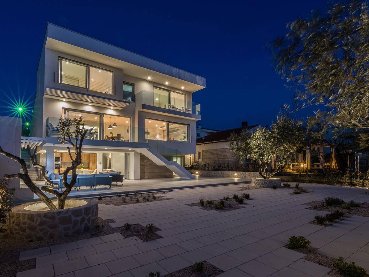 Luxurious Villa In Kozino With Fenced Garden Buitenkant foto
